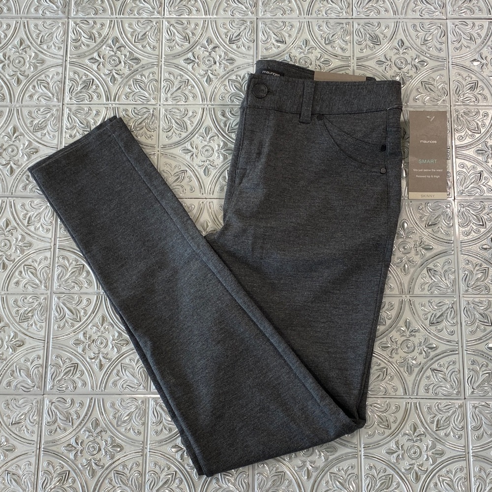 Maurices Smart Gray Skinny Pants Relaxed Hip And Thigh NWT Size Medium